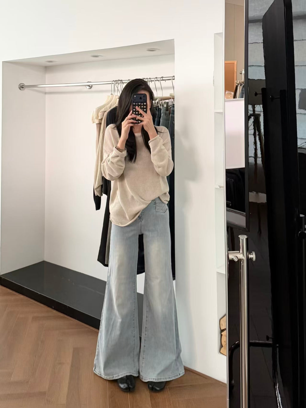 High Waist Flare Wide Leg Jeans - leg detail close up